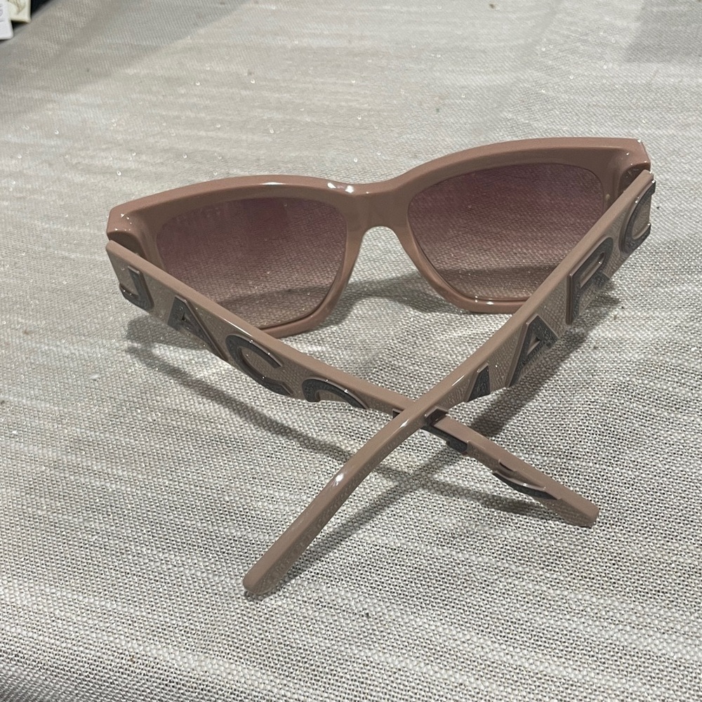 6002. Marc Jacobs Tan Sunglasses - Picture 9 of 10